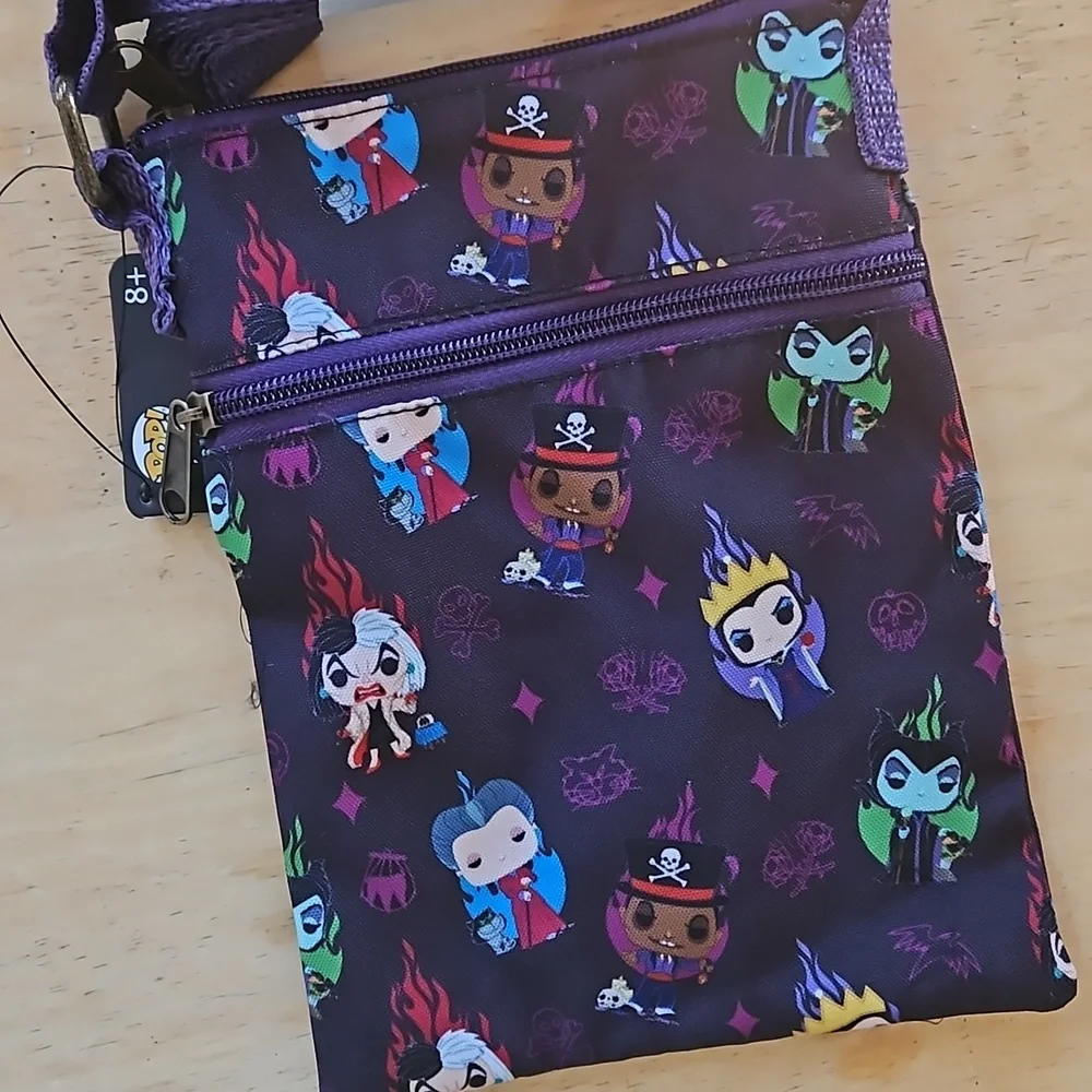 DISNEY VILLAINS CROSSBODY BAG - Picture 7 of 8